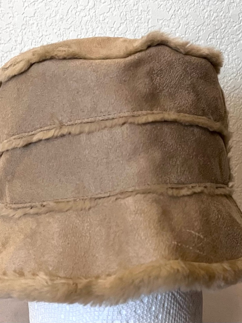Vintage Wallaroo Shearling Faux Fur and Suede Tan Bucket Hat Tasmania Lined